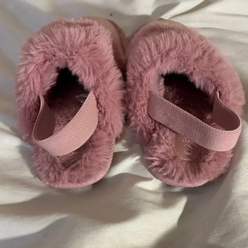 Cat & Jack Toddler Kids Lila Metallic Scoff Slippers in Pink